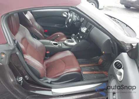 2010 Nissan 370Z Touring z USA, uszkodzony, nr VIN JN1AZ4FHXAM302939